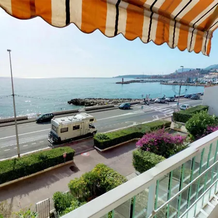 Joli 3p Renove En Bord De Mer Avec Terrasses, Piscine Et Garage A - Fr-1-196-184 *