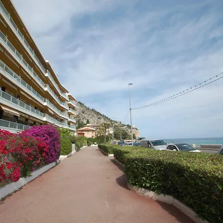 Joli 3p Renove En Bord De Mer Avec Terrasses, Piscine Et Garage A - Fr-1-196-184 芒通